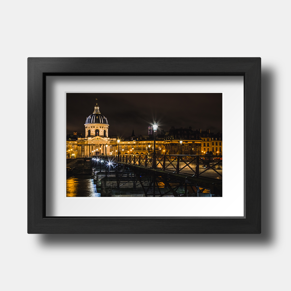 Tirage photo de Paris "Romantic Pont des Arts at night" - Paris - The Artistic Way