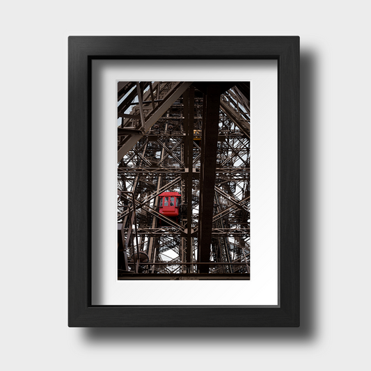 Tirage photo de Paris "Lifting Web Tower" - Paris - The Artistic Way