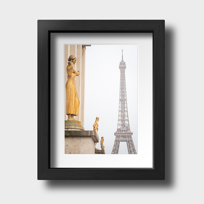 Tirage photo de Paris "From Trocadero to the foggy tower" - Paris